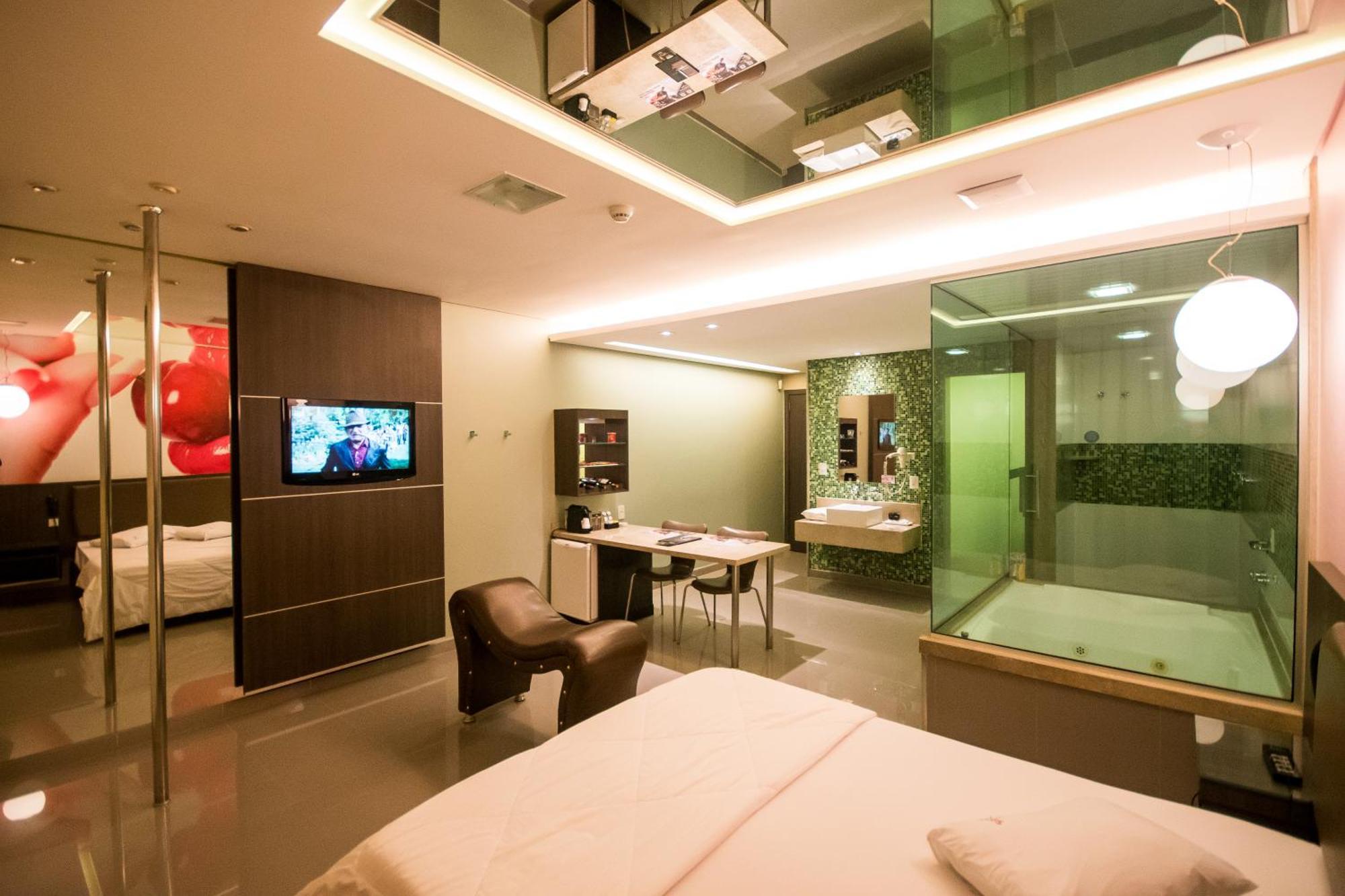 Vitara Motel (Adults Only) Taboao da Serra Ngoại thất bức ảnh